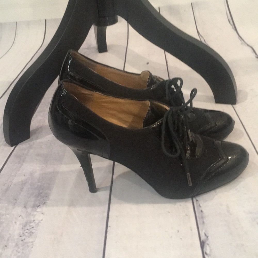 Circa Joan & David Luxe Patent Leather & Suede Lace-up Heels - 8.5 - Picture 2 of 9